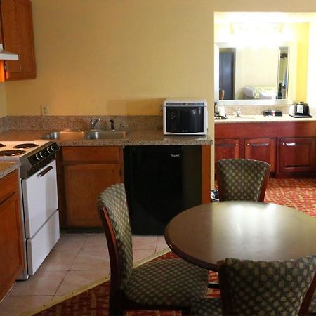 Baymont By Wyndham Sevierville Pigeon Forge Exterior photo