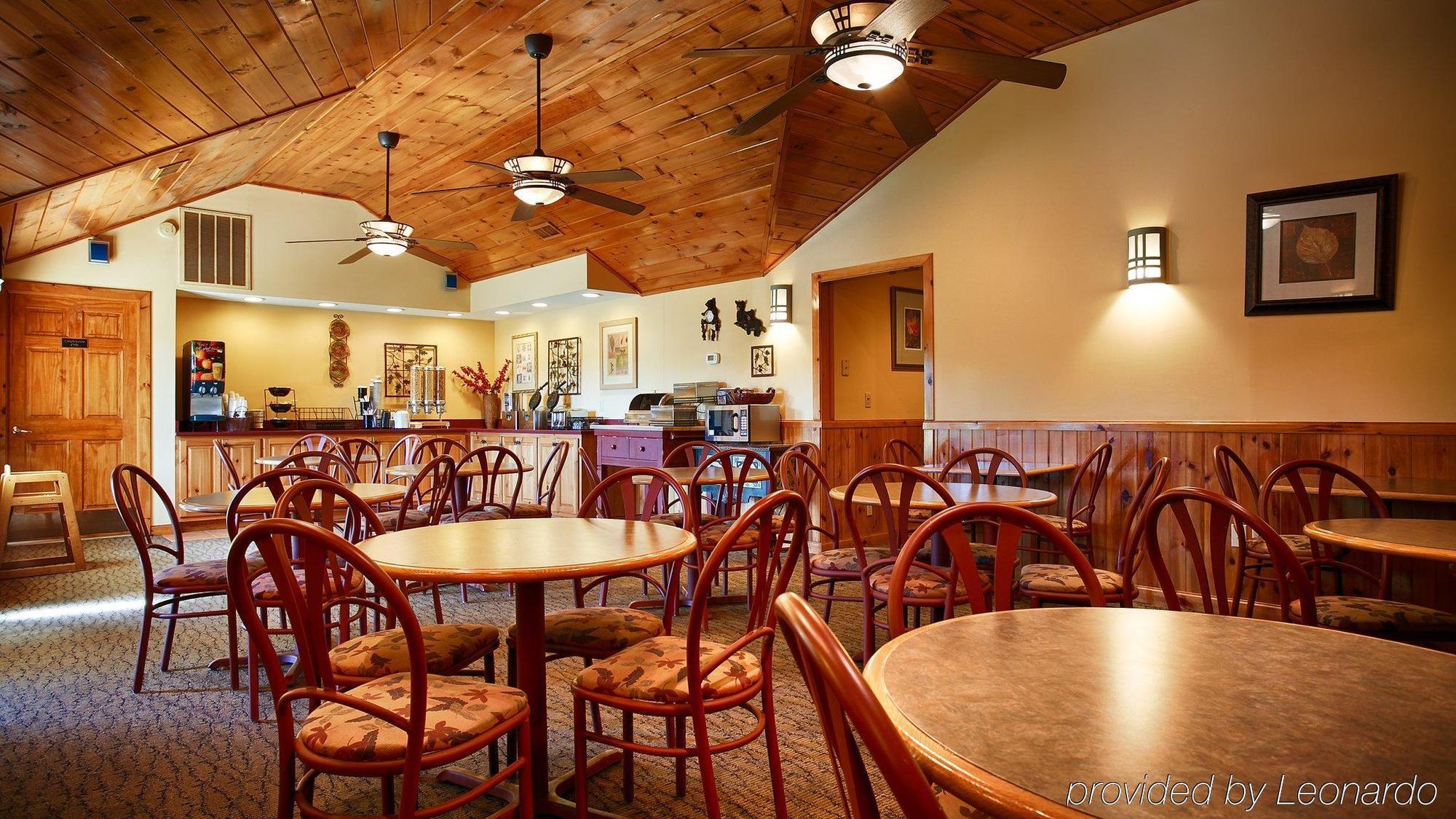 Baymont By Wyndham Sevierville Pigeon Forge Restaurant photo