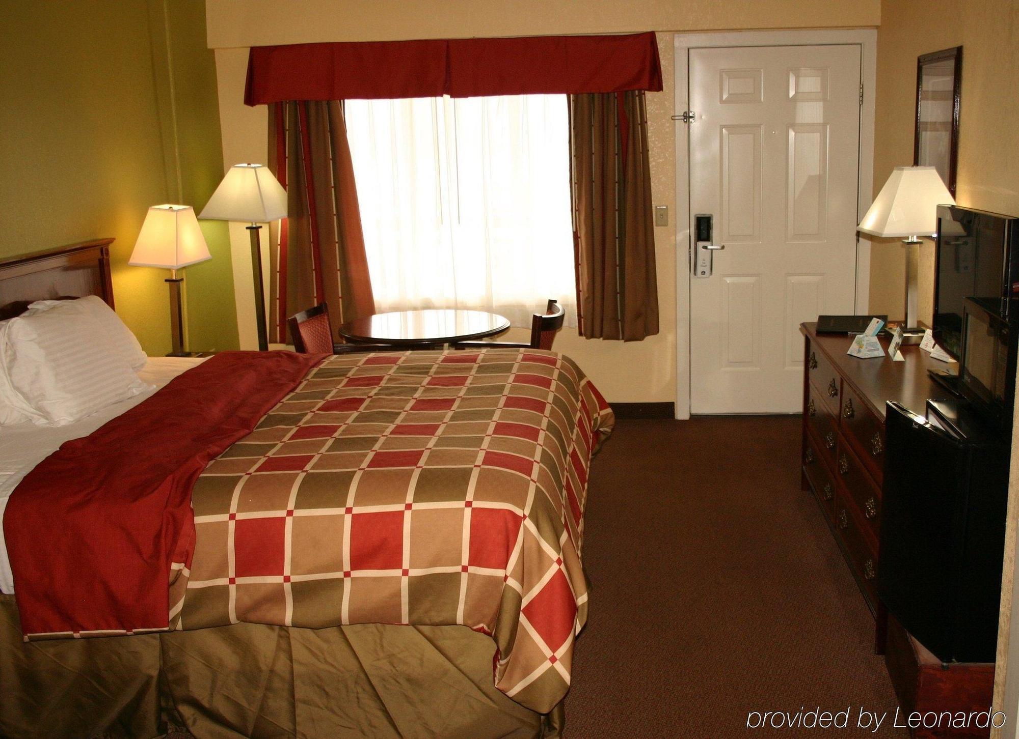 Baymont By Wyndham Sevierville Pigeon Forge Exterior photo