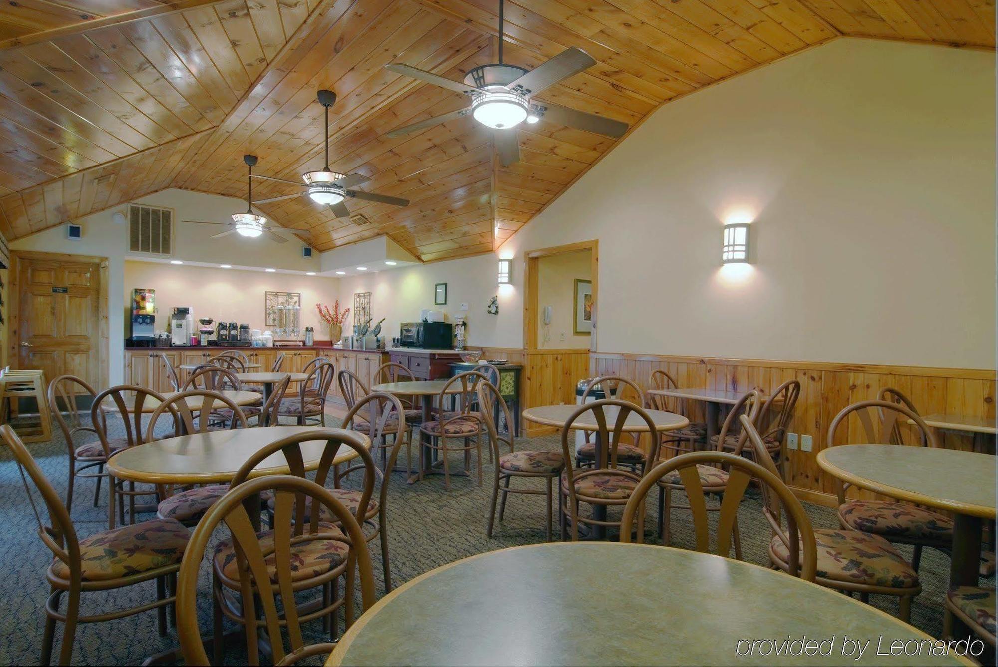 Baymont By Wyndham Sevierville Pigeon Forge Exterior photo