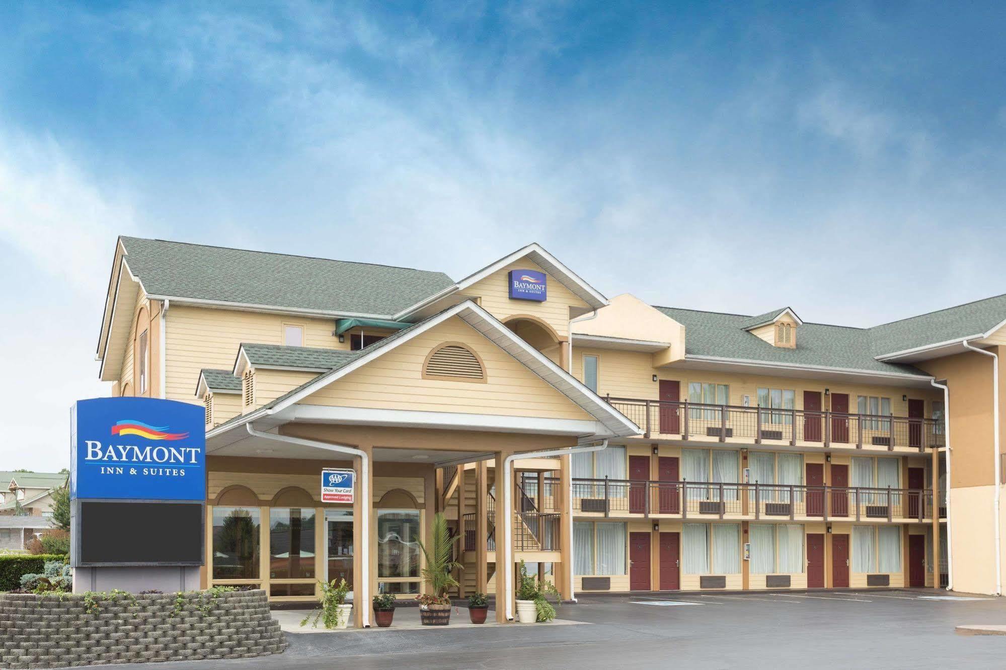 Baymont By Wyndham Sevierville Pigeon Forge Exterior photo