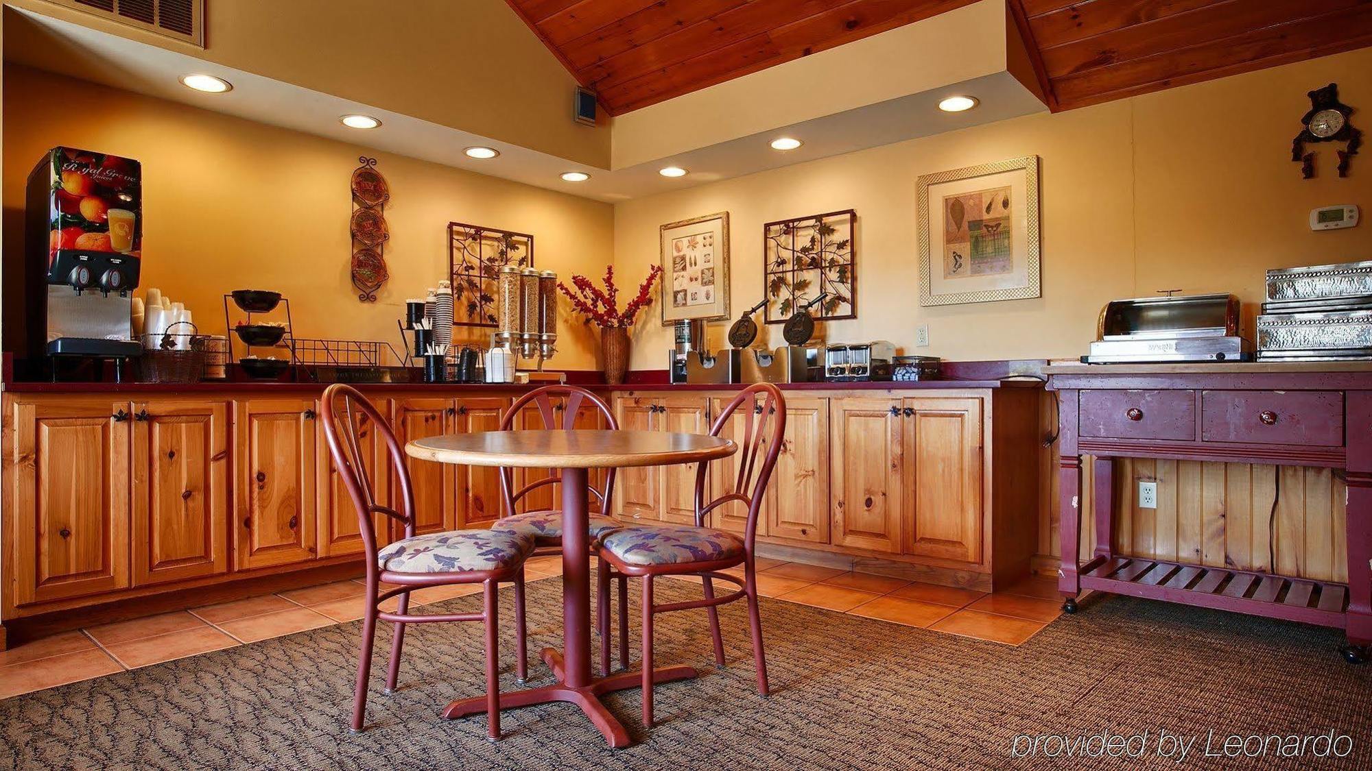 Baymont By Wyndham Sevierville Pigeon Forge Restaurant photo