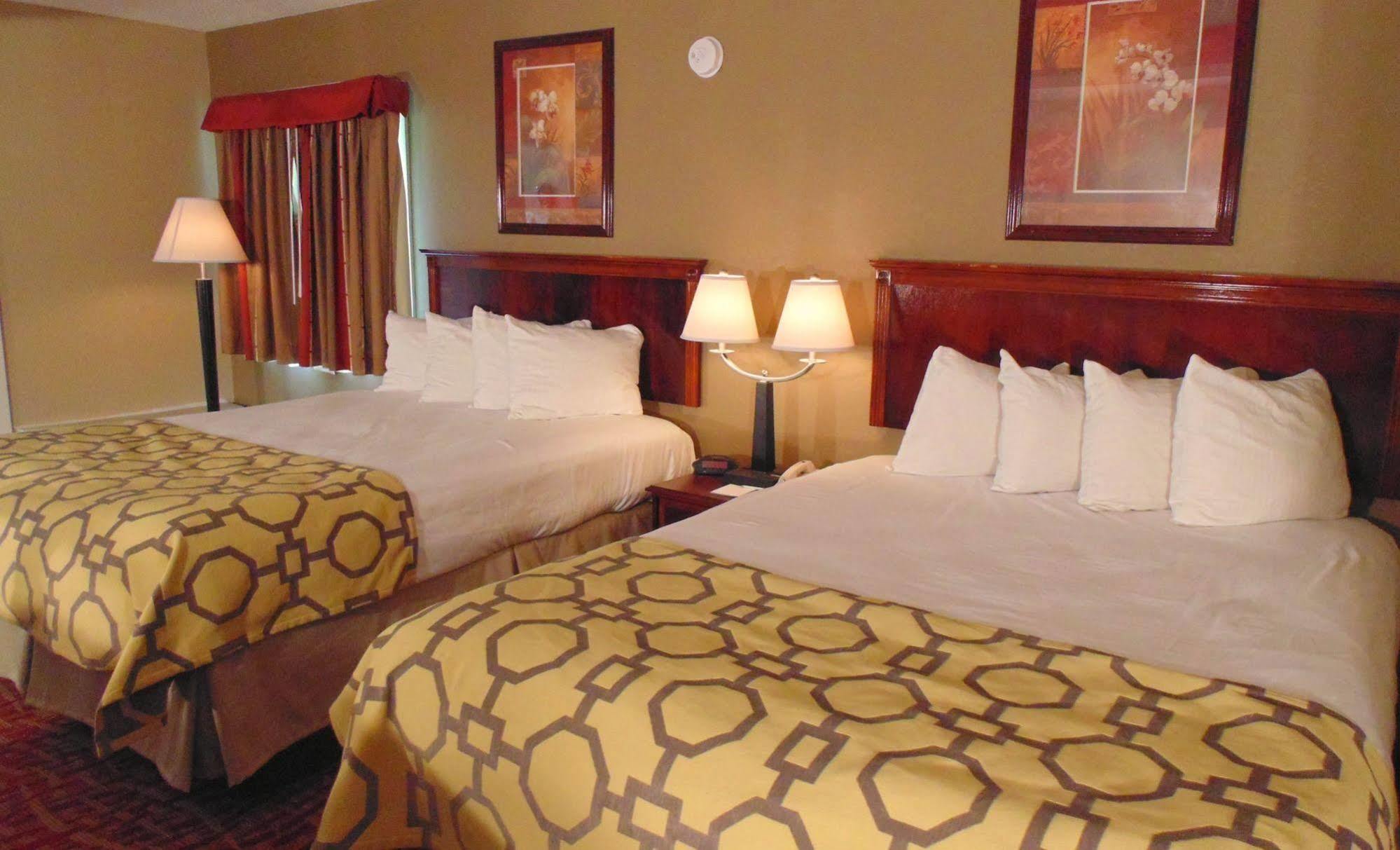 Baymont By Wyndham Sevierville Pigeon Forge Exterior photo