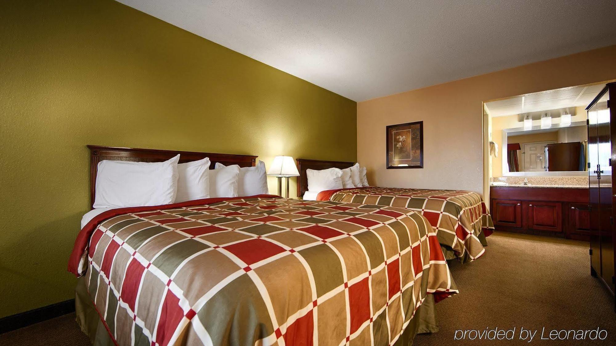 Baymont By Wyndham Sevierville Pigeon Forge Exterior photo